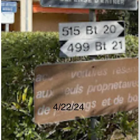 300 M Plages Commerces Bormes-les-Mimosas